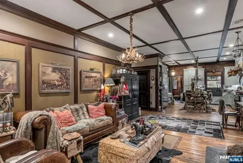 26 Short Road Bloomingdale NJ 07420