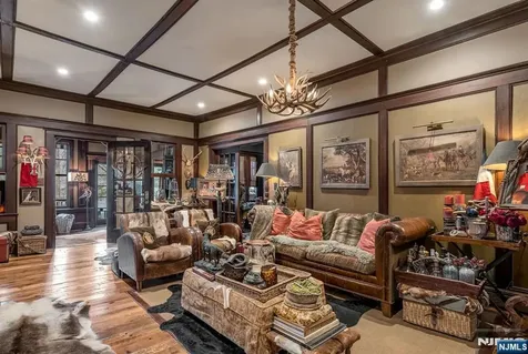 26 Short Road Bloomingdale NJ 07420