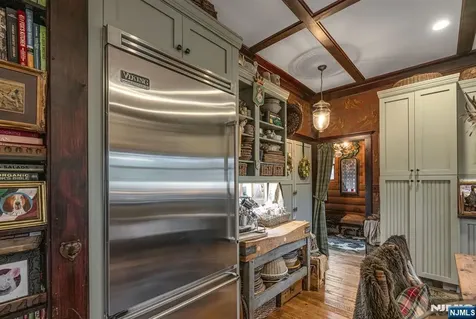 26 Short Road Bloomingdale NJ 07420