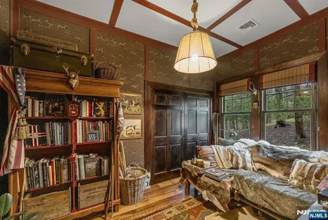 26 Short Road Bloomingdale NJ 07420