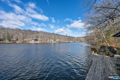 26 Short Road Bloomingdale NJ 07420