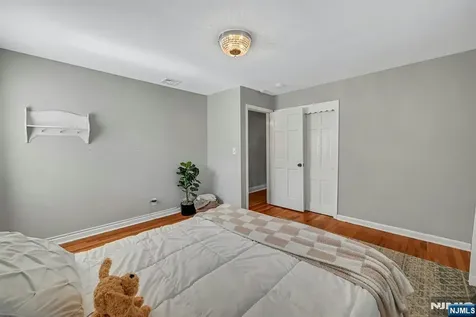 251 Paul Court Hillsdale NJ 07642