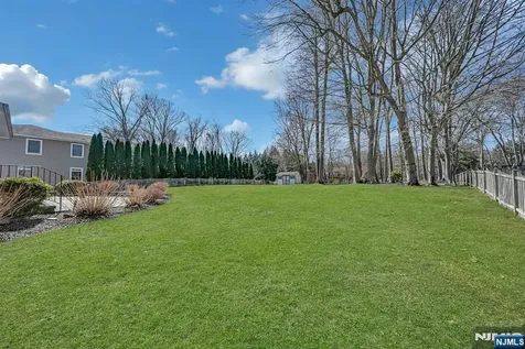 251 Paul Court Hillsdale NJ 07642