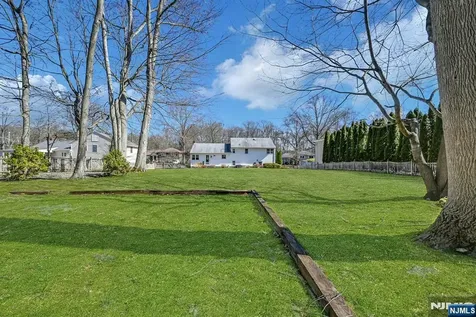 251 Paul Court Hillsdale NJ 07642