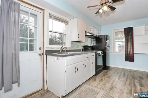 45 Sand Road Westwood NJ 07675
