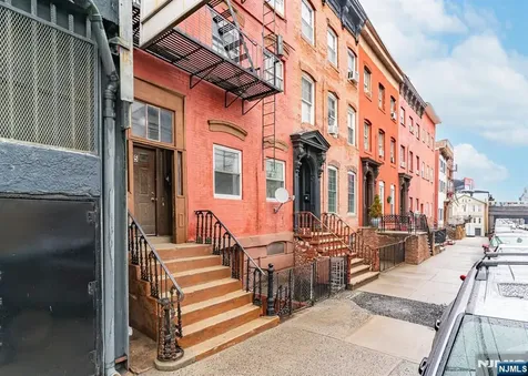 5 Elm Street Newark NJ 07102