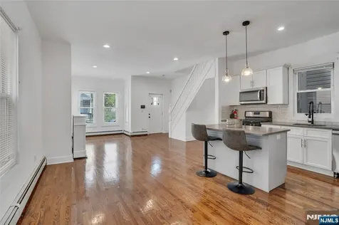 142 Steuben Street East Orange NJ 07018
