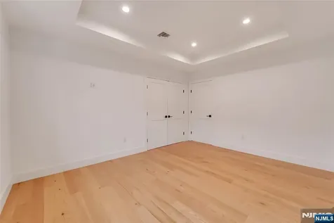 432 Stillwell Avenue Fort Lee NJ 07024