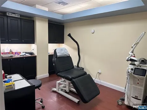 125 N Dean Street Englewood NJ 07631
