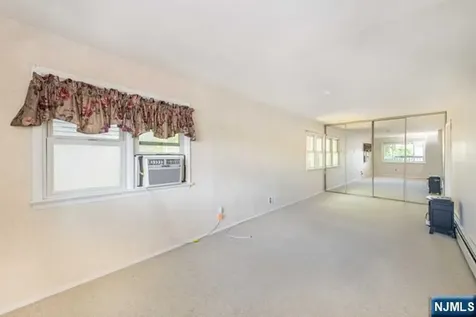 21 E Shore Road Denville Township NJ 07834