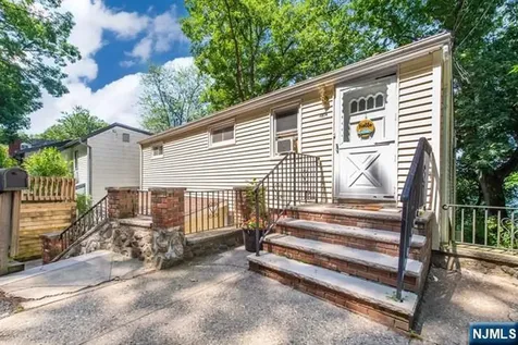 21 E Shore Road Denville Township NJ 07834