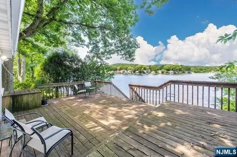 21 E Shore Road Denville Township NJ 07834