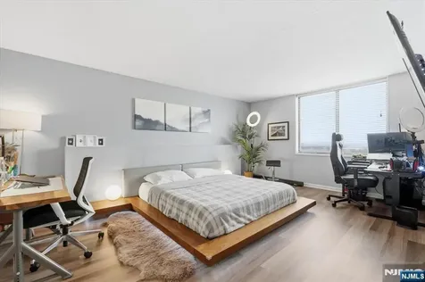730 Harmon Cove Tower Secaucus NJ 07094