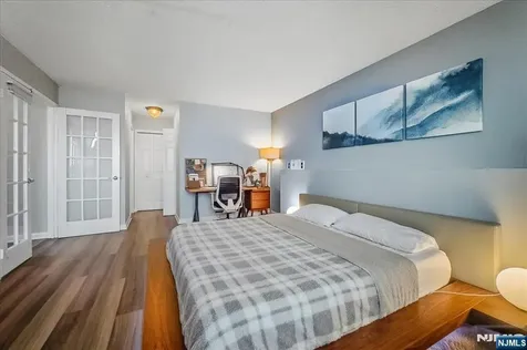 730 Harmon Cove Tower Secaucus NJ 07094