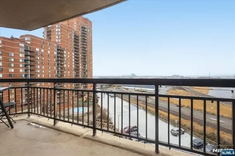 730 Harmon Cove Tower Secaucus NJ 07094