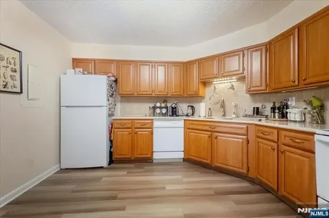 730 Harmon Cove Tower Secaucus NJ 07094