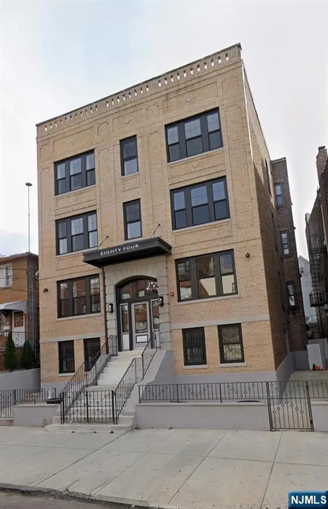 84 Van Wagenen Avenue Jersey City NJ 07306