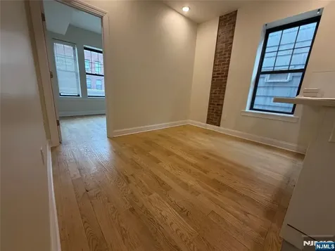84 Van Wagenen Avenue Jersey City NJ 07306