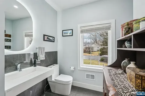 109 Arbor Drive Ho-ho-kus NJ 07423