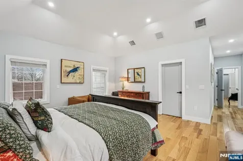 109 Arbor Drive Ho-ho-kus NJ 07423