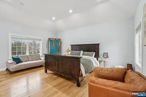 109 Arbor Drive Ho-ho-kus NJ 07423