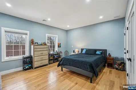 109 Arbor Drive Ho-ho-kus NJ 07423
