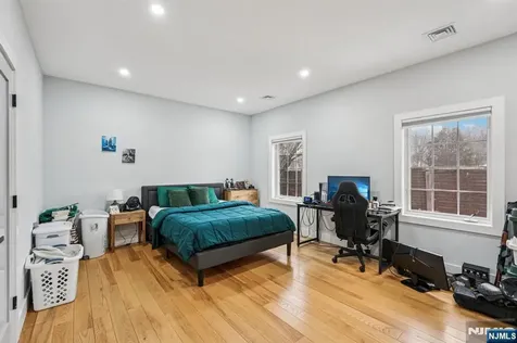 109 Arbor Drive Ho-ho-kus NJ 07423