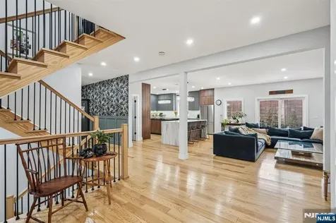 109 Arbor Drive Ho-ho-kus NJ 07423