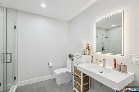 109 Arbor Drive Ho-ho-kus NJ 07423