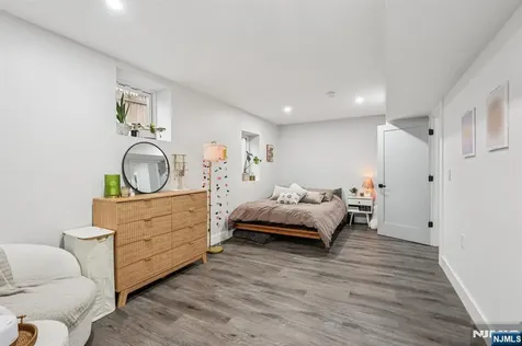 109 Arbor Drive Ho-ho-kus NJ 07423