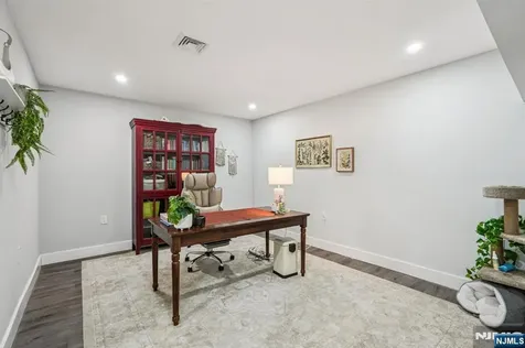 109 Arbor Drive Ho-ho-kus NJ 07423