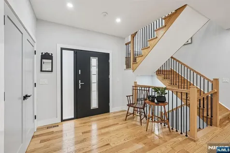 109 Arbor Drive Ho-ho-kus NJ 07423