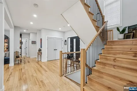 109 Arbor Drive Ho-ho-kus NJ 07423