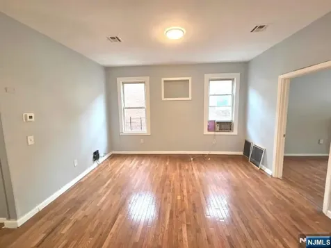 407 S 15th Street Newark NJ 07103