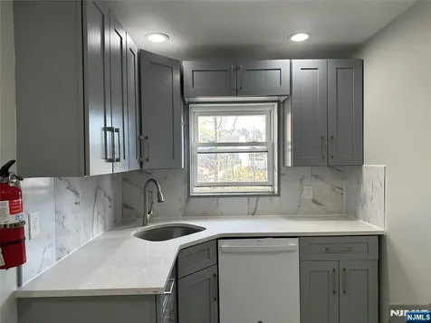 264 Shaler Boulevard Ridgefield NJ 07657