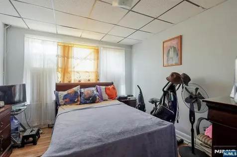 152 Dayton Street Newark NJ 07114