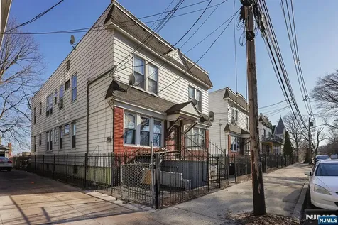 152 Dayton Street Newark NJ 07114