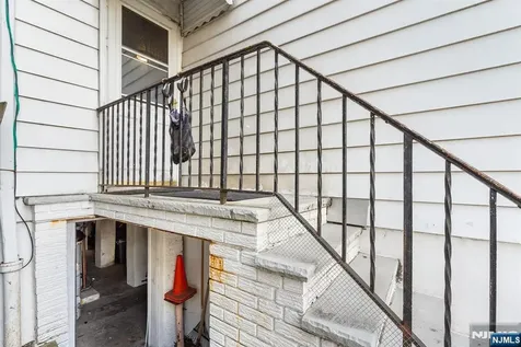 119 21st Street Bayonne NJ 07002