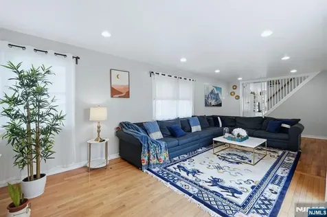 39 Voorhees Street Teaneck NJ 07666