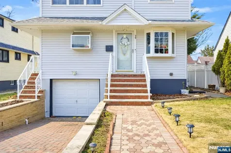 39 Voorhees Street Teaneck NJ 07666