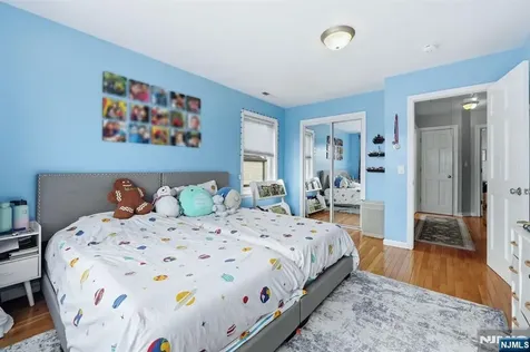 39 Voorhees Street Teaneck NJ 07666