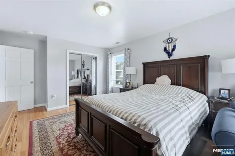 39 Voorhees Street Teaneck NJ 07666