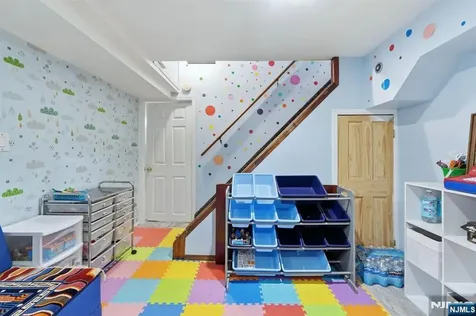 39 Voorhees Street Teaneck NJ 07666