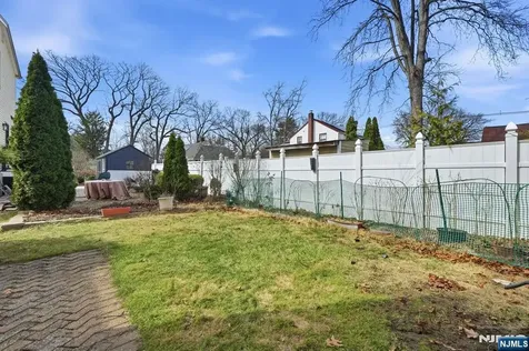 39 Voorhees Street Teaneck NJ 07666