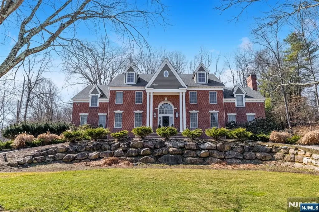 18 Sunflower Drive Upper Saddle River NJ 07458