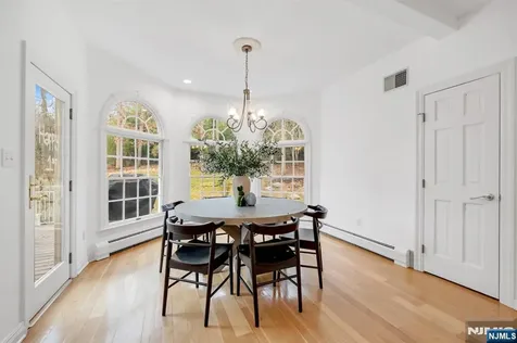 18 Sunflower Drive Upper Saddle River NJ 07458