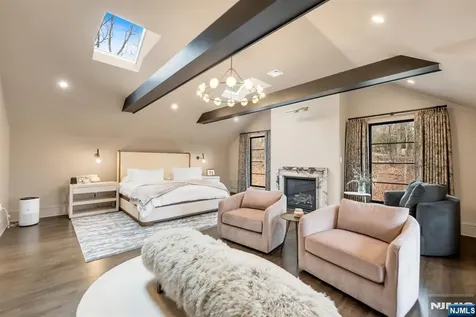 18 Sunflower Drive Upper Saddle River NJ 07458