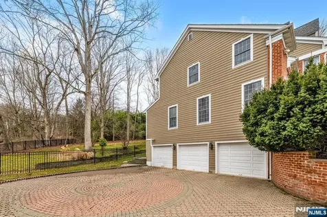 18 Sunflower Drive Upper Saddle River NJ 07458
