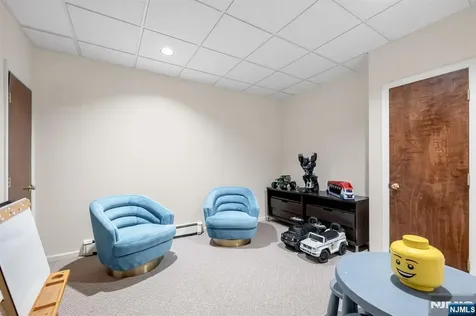 18 Sunflower Drive Upper Saddle River NJ 07458