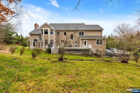 18 Sunflower Drive Upper Saddle River NJ 07458
